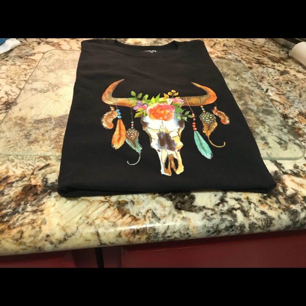 T.shirt - Picture 2 of 3